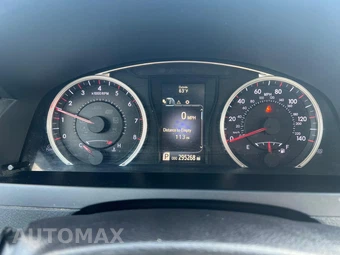 2015 Toyota Camry SE - miniatura 9