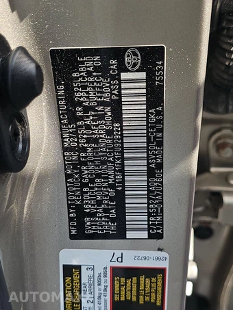 2015 Toyota Camry XLE – miniatura 14