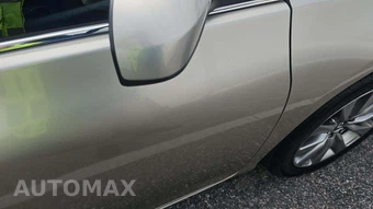 2015 Toyota Camry XLE – miniatura 24