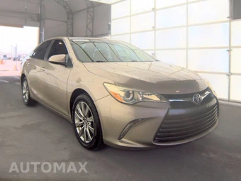 2015 Toyota Camry XLE – miniatura 3