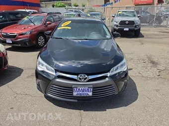2015 Toyota Camry XLE - miniatura 2
