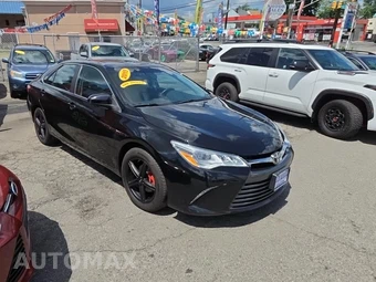 2015 Toyota Camry XLE - miniatura 3