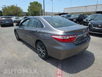 2015 Toyota Camry XSE - miniatura 2