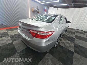 2015 Toyota Camry XSE - miniatura 3