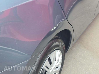 2015 Toyota Corolla L – miniatura 27