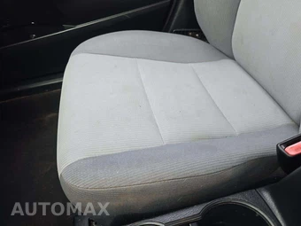 2015 Toyota Corolla L – miniatura 29