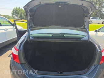 2015 Toyota Corolla L – miniatura 14