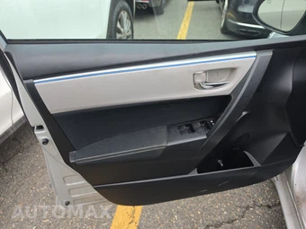 2015 Toyota Corolla LE - miniatura 9