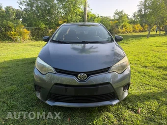 2015 Toyota Corolla LE - miniatura 2