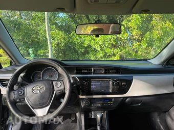 2015 Toyota Corolla LE - miniatura 5