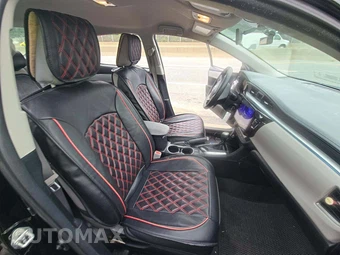 2015 Toyota Corolla LE – miniatura 18