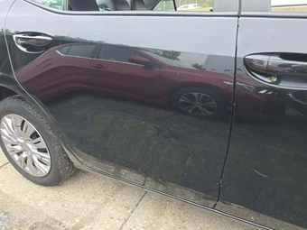 2015 Toyota Corolla LE – miniatura 25