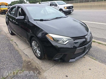 2015 Toyota Corolla LE – miniatura 4