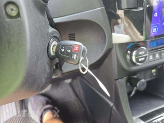2015 Toyota Corolla LE – miniatura 8