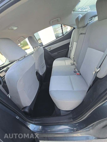 2015 Toyota Corolla LE – miniatura 10