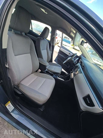 2015 Toyota Corolla LE – miniatura 15
