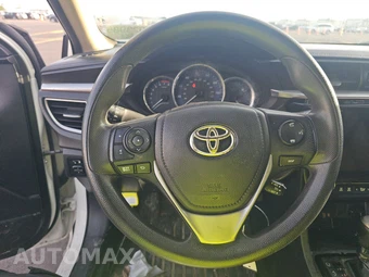 2015 Toyota Corolla LE – miniatura 10