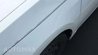 2015 Toyota Corolla LE – miniatura 19