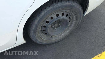 2015 Toyota Corolla LE – miniatura 28