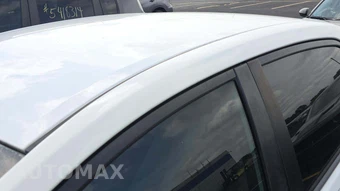 2015 Toyota Corolla LE – miniatura 30