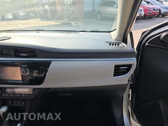 2015 Toyota Corolla LE – miniatura 19