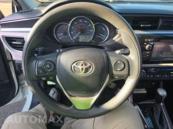 2015 Toyota Corolla LE - miniatura 10