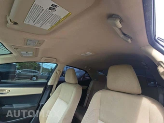 2015 Toyota Corolla LE – miniatura 11