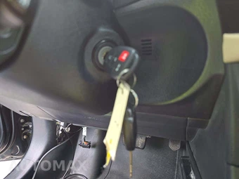 2015 Toyota Corolla LE – miniatura 8