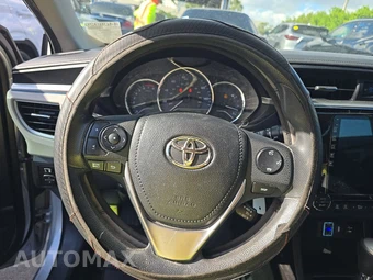 2015 Toyota Corolla LE – miniatura 10