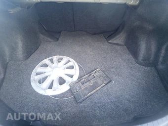 2015 Toyota Corolla LE – miniatura 16