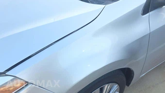 2015 Toyota Corolla LE – miniatura 24