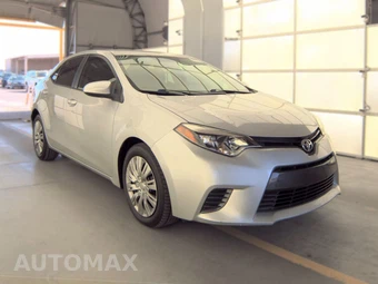 2015 Toyota Corolla LE – miniatura 3