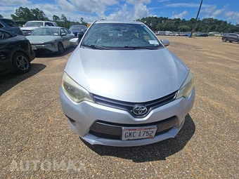 2015 Toyota Corolla LE - miniatura 2
