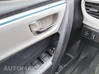2015 Toyota Corolla LE - miniatura 17