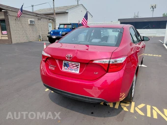 2015 Toyota Corolla LE - miniatura 4