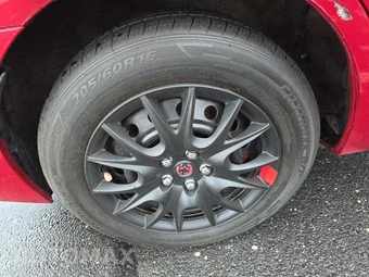 2015 Toyota Corolla LE – miniatura 10