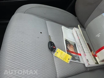 2015 Toyota Corolla LE – miniatura 21