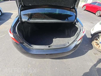 2015 Toyota Corolla LE – miniatura 14