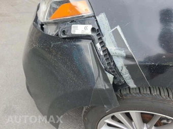 2015 Toyota Corolla LE Plus - miniatura 21