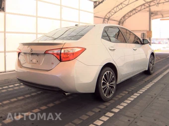2015 Toyota Corolla S Plus – miniatura 4