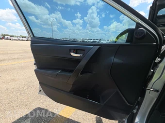 2015 Toyota Corolla S Plus – miniatura 9