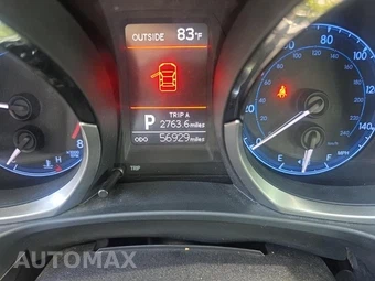 2015 Toyota Corolla S Plus – miniatura 15