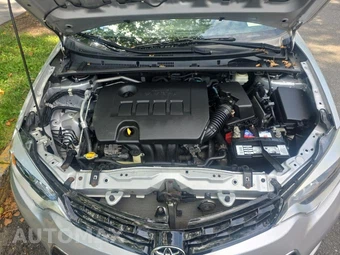 2015 Toyota Corolla S Plus – miniatura 18