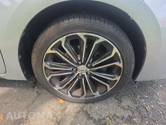 2015 Toyota Corolla S Plus – miniatura 9