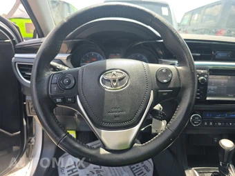 2015 Toyota Corolla S Plus – miniatura 10