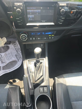 2015 Toyota Corolla S Plus – miniatura 11