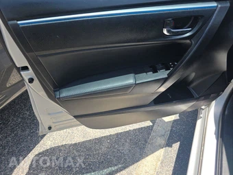 2015 Toyota Corolla S Plus – miniatura 9