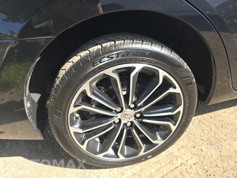 2015 Toyota Corolla S Plus – miniatura 10