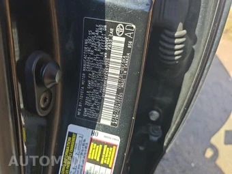 2015 Toyota Corolla S Plus – miniatura 18