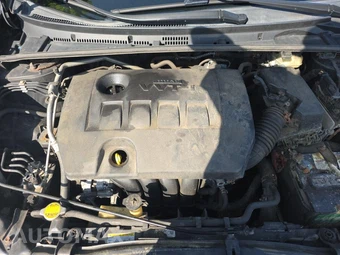 2015 Toyota Corolla S Plus – miniatura 19